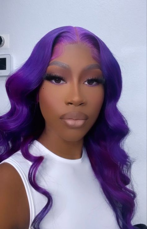 Weave Hairstyles Colored, Purple Wig Hairstyles, Color Wigs On Dark Skin Women, Purple Wigs Black Women, Purple Frontal Wig, Purple Hair Black Women, Dark Purple Wig, Hairstyles Quick Weave, Wigs Purple