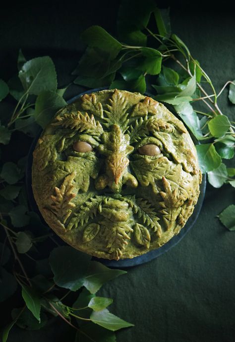 Picnic Pie, Pie Designs, Purple Potatoes, Delicious Vegetables, Green Olives, Wild Plants, Beltane, Kitchen Witch, Spring Recipes