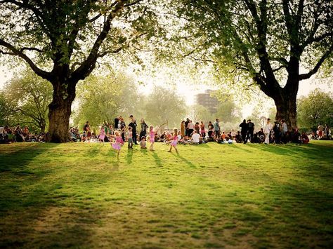 Nick Waplington 2003 Nick Waplington, Photos Of London, Joel Meyerowitz, Black Rock Desert, London Fields, Places To Be, Famous Pictures, London Flat, London Photos