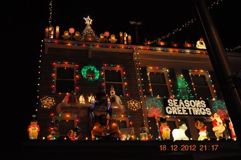 https://flic.kr/p/dCRBnM | Hampden Christmas Lights Baltimore MD Vidoes | Hampden Christmas Lights Baltimore MD Vidoes Weird Places, Baltimore City, Baltimore Md, Seasons Greetings, All Things Christmas, Baltimore, Christmas Lights, Outdoor Space, Christmas Tree