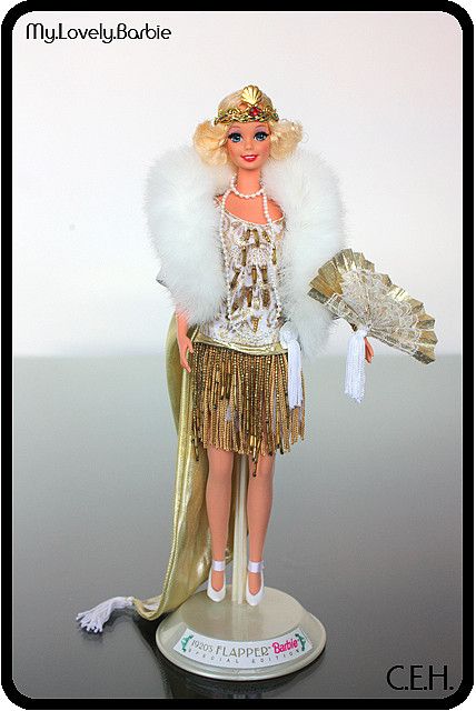 1993 1920's Flapper® Barbie® - Great Eras Collection by My lovely Barbie, via Flickr Flapper Barbie, 19s Fashion, 1920's Flapper, Barbie Love, Dolls Of The World, Barbie Couture, Barbie Makeup, Barbie Sewing, 1920s Flapper Dress