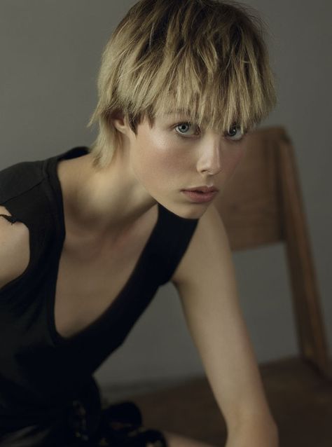 hair, eddie campbell Edie Campbell, Edgy Short Hair, Shag Haircut, Brittle Hair, Mullet Hairstyle, My Nails, Bad Hair, Hair Today, Hair Care Tips