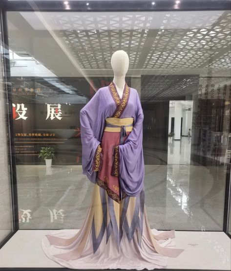 Wei Dynasty Hanfu, Jin Dynasty Hanfu, Traditional Vietnamese Clothing, Susan Fang, Chinese Clothing Traditional, Hanfu Men, China Hanfu, Jin Dynasty, Vietnamese Clothing