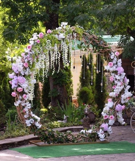 Rapunzel Themed Wedding, Enchanted Forest Quinceanera Theme, Enchanted Forest Quinceanera, Enchanted Wedding Theme, Rapunzel Wedding, I Got Engaged, Wedding Color Schemes Spring, Sweet Sixteen Birthday Party Ideas, Sweet 16 Themes