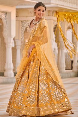 Indian Runway, Plus Size Lehenga, Abhinav Mishra, Haldi Wear, Orang India, Ladies Sangeet, Haldi Outfit, Sabyasachi Lehenga, Mehendi Outfits