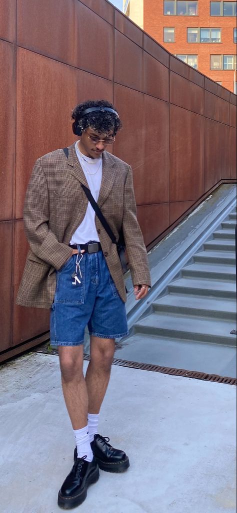 2023 Mens Outfit, 2024 Men's Summer Fashion, Men Fashion Aesthetic Summer, History Museum Outfit, Hot Weather Mens Outfits, Masculine Spring Outfits, Summer Streetwear Men Urban Fashion, Masculine Outfits Men, High Top Outfits