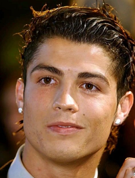 Young Cristiano Ronaldo, Ronaldo Hair, Men With Cats, Men's Piercings, Harry Styles Hot, Horseshoe Earrings, Drip Outfit Men, Ronaldo Cr7, Cute Ear Piercings