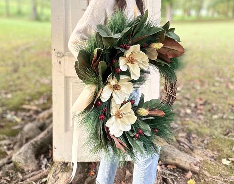 Magnolia wreath christmas