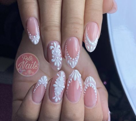 White Mexican Nails, Spanish Style Nails, Cielito Lindo Nails, Mexican Pottery Nails, Mexican Tile Nails, Gel Mani Ideas, Talavera Nails, It Girl Nails, Toe Nail Ideas