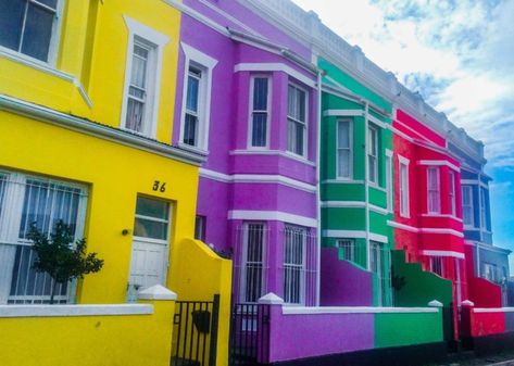 Colorful Cities, Colorful Lifestyle, Colored Houses, Painted Houses, Apartments Exterior, House Balcony, Colorful Houses, Modern Small House Design, Building Painting