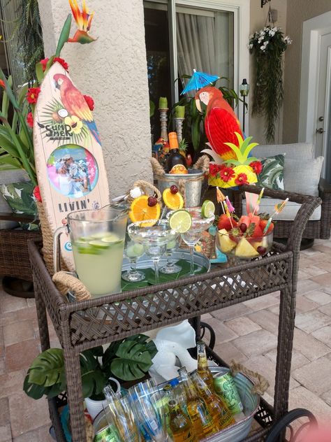 Margaritaville inspired. Summer outdoor patio refresh in Caribbean tropical decor. Margaritaville Bedroom Decor, Margaritaville Patio Ideas, Margaritaville Pool Decor, Margaritaville Bar Ideas, Margaritaville Decor Home, Margaritaville Table Centerpieces, Tropical Theme Backyard, Hawaiian Outdoor Decor Patio, Caribbean Aesthetic Decor