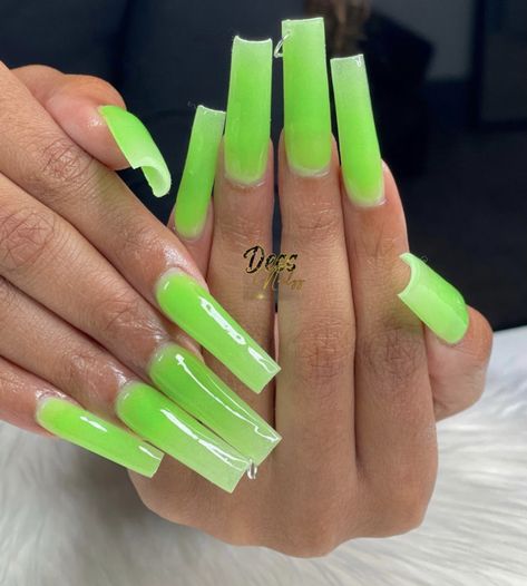 Long Lime Green Acrylic Nails, Fluorescent Green Nails, Slime Green Nails, Maroon Nail Art Designs, Nails Art Easy, Nail Art 2022, Maroon Nail Art, Maroon Nail, Lime Green Nails