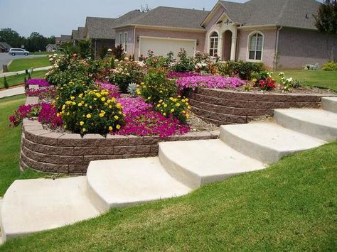 Small Sloped Backyard, Sloped Front Yard, Sloped Backyard Landscaping, Large Backyard Landscaping, Sloped Yard, Sloped Backyard, Building A Pergola, Sloped Garden, Concrete Steps