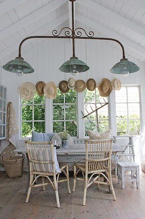 Potting Shed and She Shed Inspiration for a Dreamy Backyard Modern Farmhouse Backyard, Porch Dining, Farmhouse Backyard, Vibeke Design, Country Porch, Green Door, Potting Shed, She Shed, Farmhouse Living