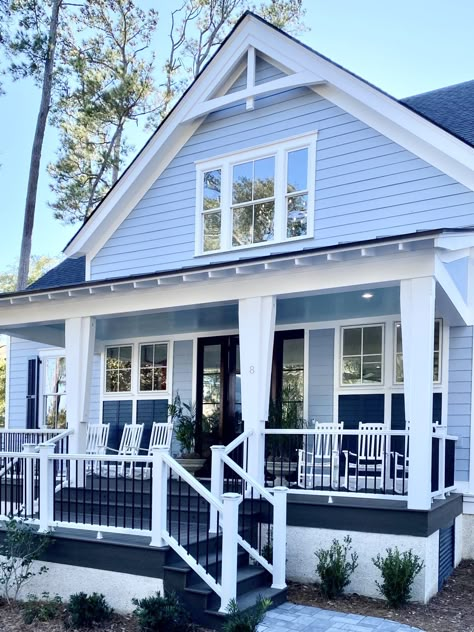 Blue Roof House Colors, Blue Home Exterior, American Style Home, American Style House, Hgtv Dream Homes, House Paint Color Combination, Blue Roof, Hgtv Dream Home, Pastel House