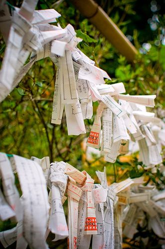 Wishes Tree, Ueno Park, Wishing Tree, Little Houses, Japanese Culture, Gift Wrapping, Table Decorations, Japan