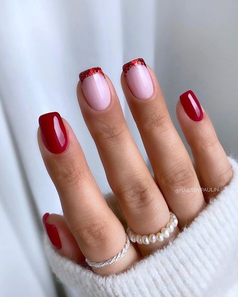 Red Christmas Nails, Nagel Tips, Christmas Gel Nails, Her Nails, Cute Gel Nails, Dipped Nails, Xmas Nails, Chic Nails, Short Acrylic Nails