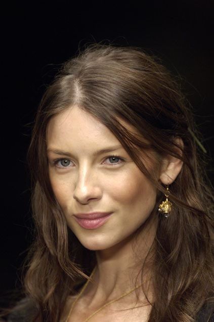 Dolce & Gabbana Spring/Summer 2006 Milan Caitriona Balfe Outlander, Outlander Claire, Claire Fraser, Outlander Jamie, Actrices Hollywood, Caitriona Balfe, Woman Face, Outlander, Gq