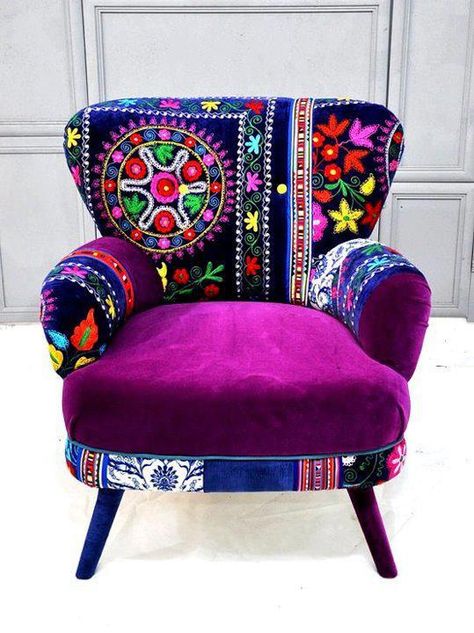 Gorgeous.... omg, this is incredible mix of colors!!! loooove the purple/violet seat cushion!!!!!!!!!!!!! Boho Chairs, Patchwork Armchair, Bohemian Chair, Crochet Decorations, Purple Chair, Snug Room, Velvet Fabrics, Decor Ikea, Freeform Crochet