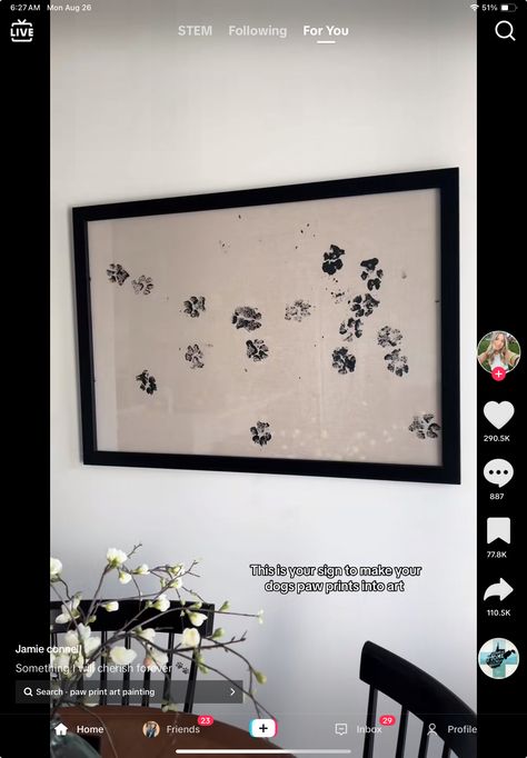 Dog Room Wall Ideas, Diy Dog Art Canvas, Dog Print Painting, Dog Footprint Art, Paw Print Art Diy Canvases, Diy Dog Art, Dog Decor Ideas, Dog Art Diy, Dog Paw Art