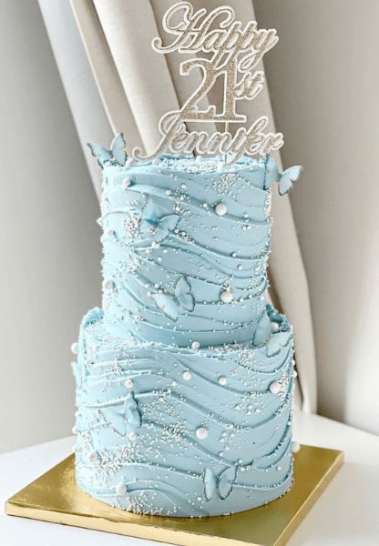 21st Birthday Cake Ideas for a Delicious Celebration 21st Birthday Cake Ideas, Debut Cake, 21st Birthday Cupcakes, Bad Cakes, Fancy Wedding Cakes, 15th Birthday Cakes, Blue Birthday Cakes, Vanilla Bean Cakes, 13 Birthday Cake