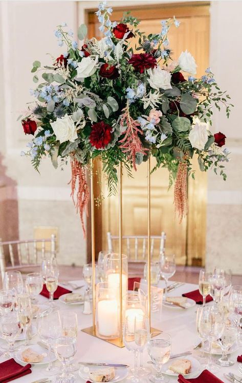 Elegant Fall Wedding Centerpieces Classy, Tall Burgundy Wedding Centerpieces, Wedding Decor Red Roses, Tall Flower Centerpieces, Wedding Centerpeices, Burgundy Wedding Centerpieces, Christmas Wedding Flowers, Burgundy Wedding Theme, Wedding Top Table