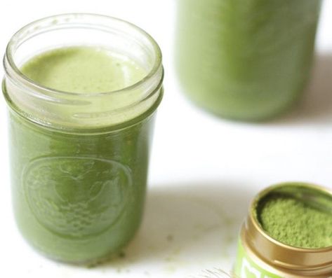 Match Smoothie, Matcha Green Tea Smoothie Recipe, Matcha Green Tea Powder Recipes, Green Tea Powder Recipes, Green Tea Smoothie Recipe, Tea Smoothie Recipe, Candice Kumai, Matcha Green Tea Smoothie, Healthy Japanese Recipes