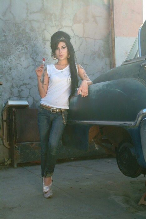 Rare Amy Winehouse pictures Amy W, Amazing Amy, Grl Pwr, Janis Joplin, Amy Winehouse, Beautiful Voice, Her Music, Fashion Mode, Back To Black