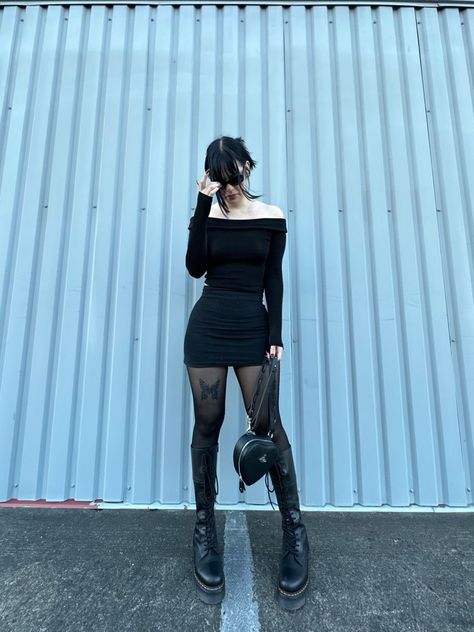 Platform Boots And Dress Outfit, Alternative Dress Outfit, Concert Outfits With Boots, Goth Outfit Ideas Casual, Black Dress Black Boots, Cute Alt Outfits, Alt Style Outfit, Gothic Fits, Boots And Dress