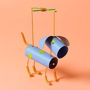 Eine Marionette - hier ein Hund - aus Klopapierrollen basteln. Puppet Crafts, Toilet Paper Roll Crafts, Paper Roll Crafts, Cardboard Tubes, Craft Projects For Kids, Paper Rolls, Toilet Paper Roll, Childrens Crafts, Easy Crafts For Kids