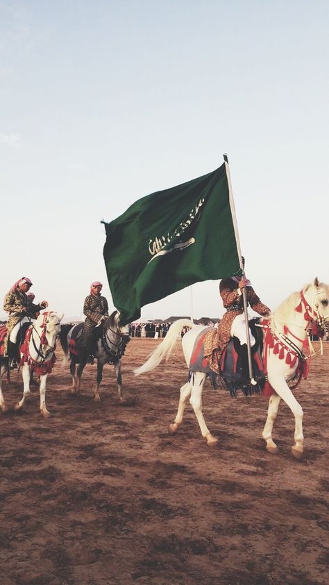 Saudi Arabia Money, Saudi Arabia Prince, Saudi Flag, Ksa Saudi Arabia, Middle East Culture, National Day Saudi, Saudi Arabia Culture, Saudi Arabia Flag, Arab Culture