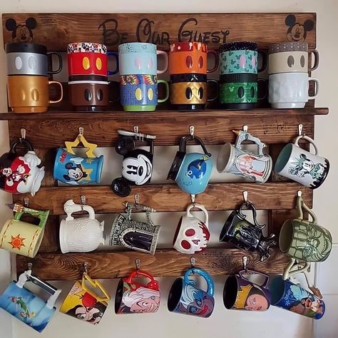 Coffee Mug Storage Ideas, Mug Storage Ideas, Cramped Kitchen, Coffee Mug Storage, Kitchen Corners, Compact Kitchens, Creative Mug, Pretty Mug, Coffee Mug Display