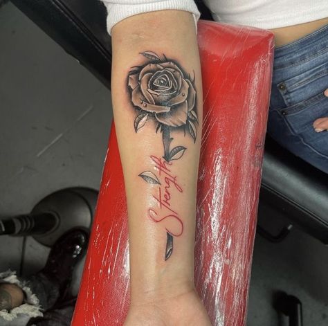 Memorial Tattoo Ideas, Free Tattoo Designs, Hand Tattoos For Girls, Cute Hand Tattoos, Pretty Hand Tattoos, Forarm Tattoos, Tattoos For Women Half Sleeve, Tattoos For Black Skin, Forearm Tattoo Women