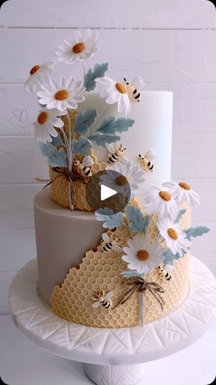 Summer Birthday Cake, Bee Cupcakes, Tea Time Party, Honeycomb Cake, Daisy Cake, Bee Cookies, Daisy Cakes, Summer Wedding Cakes, Bee Cakes