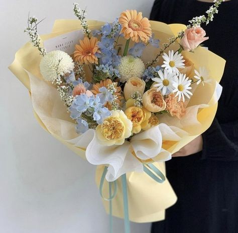 Love Bouquet, Flower Boquet, Birthday Flowers Bouquet, Pastel Bouquet, The Language Of Flowers, Flower Bouquet Diy, Prettiest Bouquet, Boquette Flowers, Green Pastel