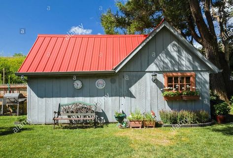 Red Roof Cottage, Red Metal Roof, Tin Roof House, Funky Farmhouse, Red Roof House, White Exterior Houses, Roof House, Project House, Pole Barn House Plans