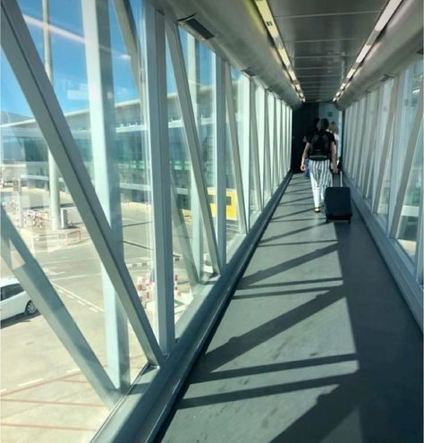 Snap Avion, Fake Airport Snaps, Aeroport Aesthetic, Airport Fake Story, Flight Snap, Airport Snap, Usa Airport, Luxury Travel Aesthetic, Airport Aesthetics