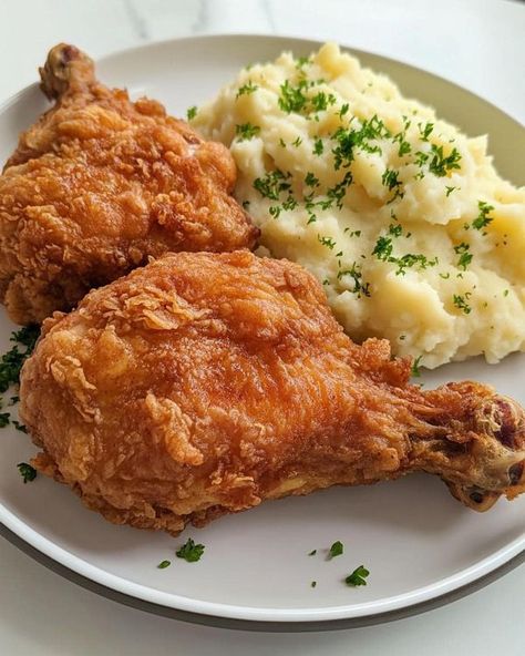 Fried Chicken And Mashed Potatoes, Chicken And Mashed Potatoes, Honey Pepper Chicken, Perfect Fried Chicken, Melissa Foster, Perfect Mashed Potatoes, Bone In Chicken, Corn Chicken, Crispy Fried Chicken