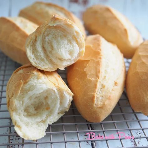 Baquette Bread Recipes, Vietnamese Bread Recipe, Vietnamese Baguette Recipe, Vietnamese Baguette, Bread Recepies, Banh Mi Sandwich, Baguette Recipe, Artisan Breads, French Bread Recipe