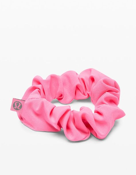 10+ Best Scrunchies Roundup | Schimiggy Reviews Lululemon Scrunchie, Rolled Candles, Owl Backpack, Tech Pouch, Yt Videos, Bath Body Works Candles, Fabric Drawing, Target Gift Cards, Best Stocking Stuffers