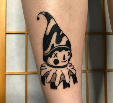 Clown Flash Tattoo, Clowncore Tattoo, Clown Tattoo Stencil, Clown Tattoo Traditional, Clown Moodboard, Small Clown Tattoo, Clown Tattoo Ideas, Cute Clown Tattoo, Traditional Clown Tattoo