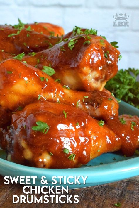 Easy Chicken Drumstick Recipes, Sticky Chicken Drumsticks, Sweet And Sticky Chicken, Corn And Tomato Salad, Baked Chicken Drumsticks, Cooking Tricks, Chicken Leg Recipes, Sweet Chicken, Sticky Chicken