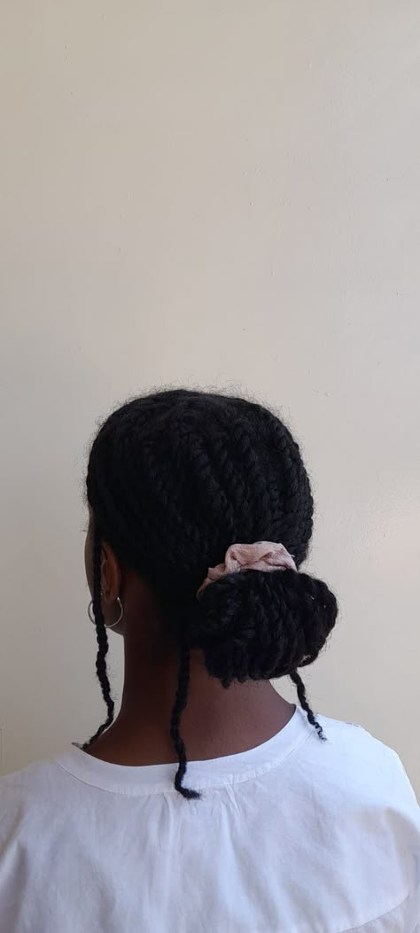 Mini Twist Low Bun, Chunky Mini Twists, Short Mini Twists Hairstyles, Mini Braids On Natural Hair Hairstyles, Styles For Mini Twists, Three Strand Twist Natural Hair, Protective Styles For Medium Length Natural Hair, How To Style Mini Twists, Chunky Twists Natural Hair