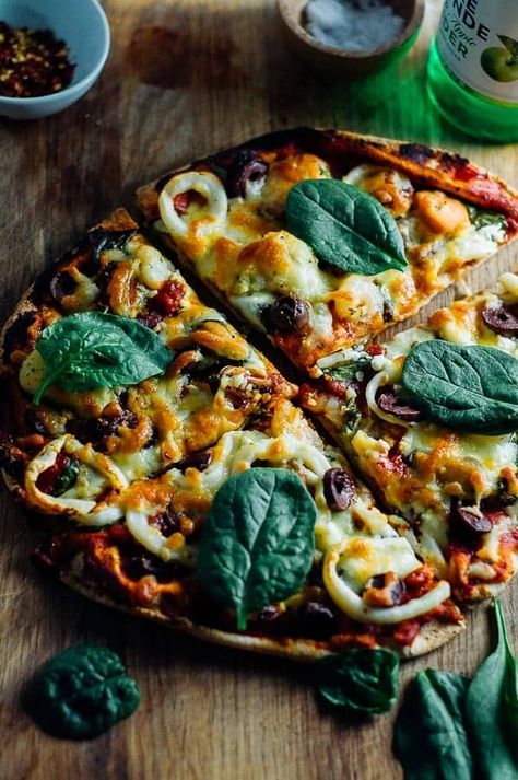 Seafood Marinara Pizza with basil on top Marinara Pizza Recipe, Pescatarian Pizza Recipes, Garlic Prawn Pizza Recipe, Seafood Pizza Recipes Crab Meat, Shrimp Pesto Pizza, Prawn Pizza, Pizza For One, Fish Pizza, Pizza With Basil