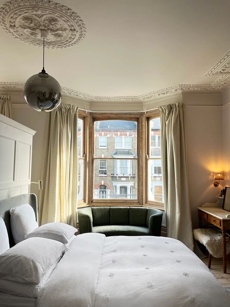 Victorian Bay Window, Studio Apartment Room Divider, Bay Window Bedroom, Bedroom Bay Window, London Bedroom, Cream Curtains, Bathroom Layouts, Small Studio Apartments, Bedroom Renovation