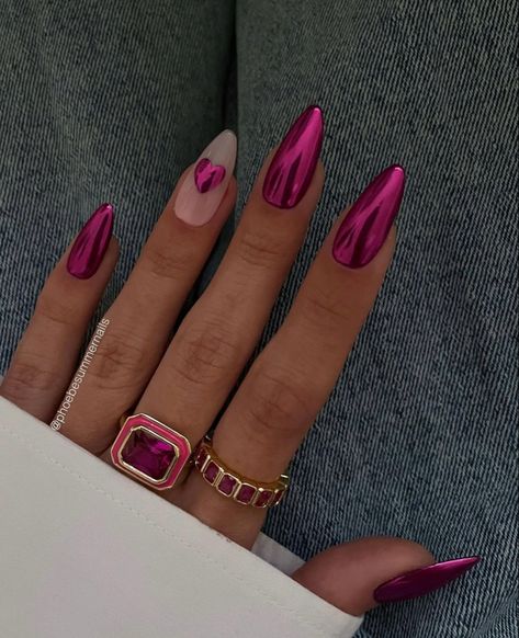 Magenta Nails, Pink Chrome Nails, Chrome Nail Art, Nagellack Trends, Chrome Nails Designs, Nail Designs Valentines, Metallic Nails, Chrome Nails, Valentine's Day Nails