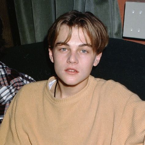 Leonardo Dicaprio Photos, 90s Actors, Boy Vintage, Leonardo Dicaprio 90s, Premier Lig, Jack Dawson, Tobey Maguire, Young Leonardo Dicaprio, 90s Men