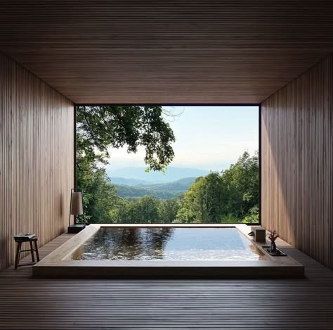 Indoor Jacuzzi, Japanese Onsen, Mountain Home Exterior, Zen House, Piscina Interior, Industrial Office Design, Sauna Design, Modern Mountain Home, Custom Home Plans