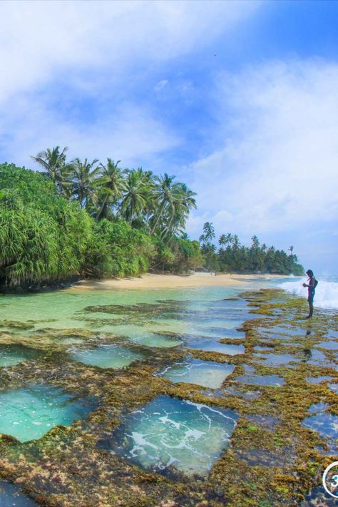 Sri Lanka Beach, Beach Beauty, Model Poses, Where To Go, Sri Lanka, Backpacking, Places To Visit, Hiking, Outdoor Decor