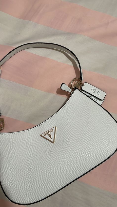 Guess White Bag, Bags Guess, Guess Shoulder Bag, My Style Bags, Guess Bag, Luxury Bags Collection, Prada Collection, Handbag Essentials, Girly Bags